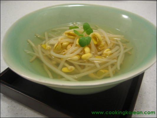 Soybean sprout soup [Kongnamool-Gook] « Cooking Korean
